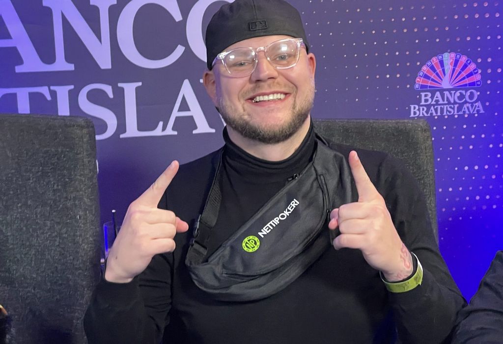 Roosteeni - Online Gambling Enterprise Banner